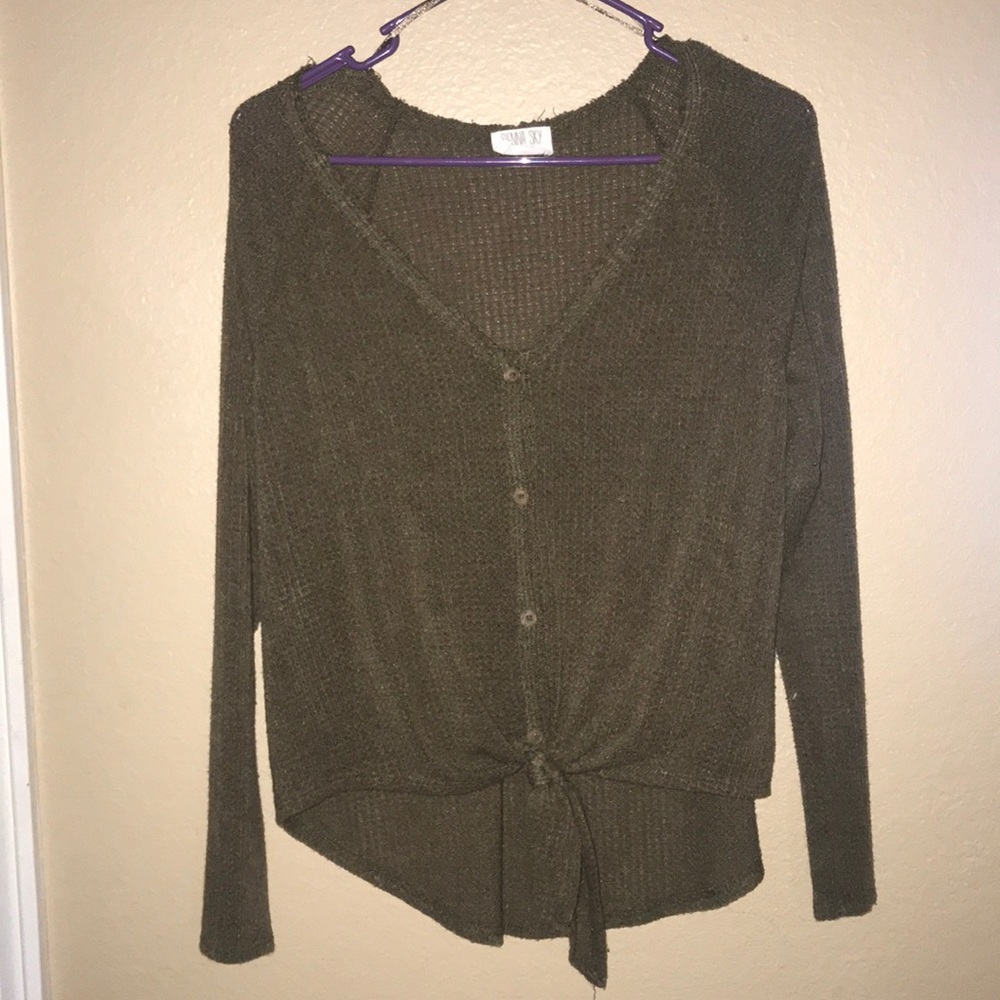 Light weight sweater